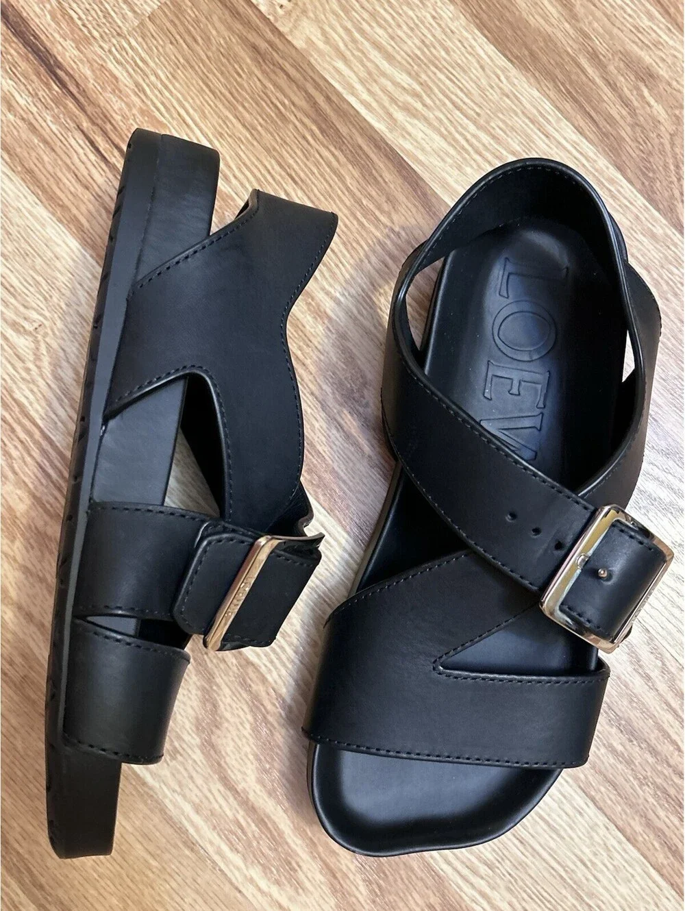 Loewe Black Ease Buckle Leather Sandals 39